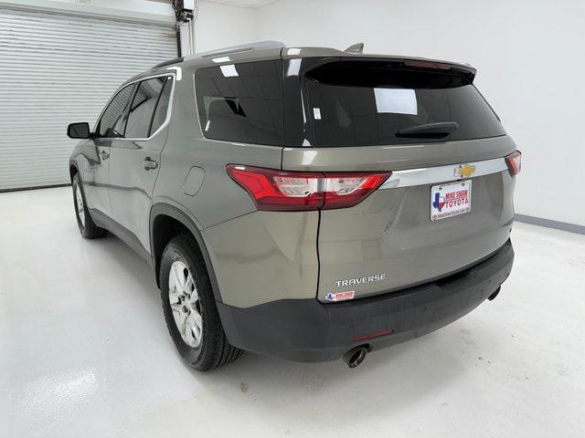 Photo of 2018 Pepperdust Metallic Chevrolet Traverse