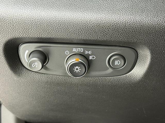Photo of 2018 Pepperdust Metallic Chevrolet Traverse