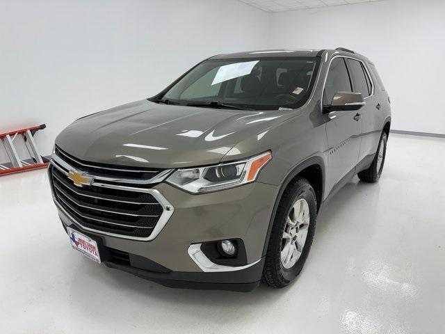 Photo of 2018 Pepperdust Metallic Chevrolet Traverse
