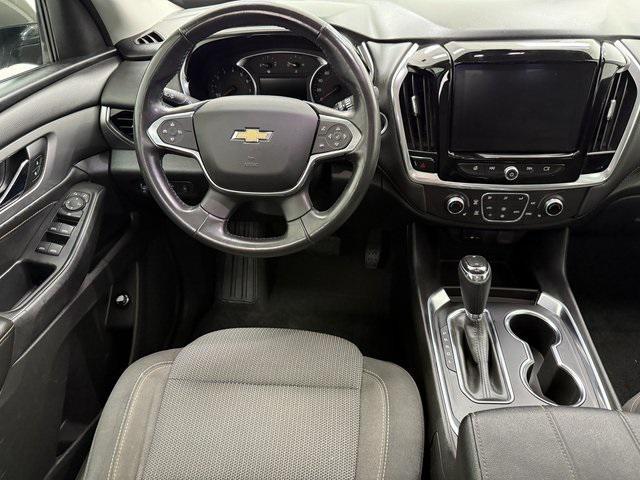 Photo of 2018 Pepperdust Metallic Chevrolet Traverse