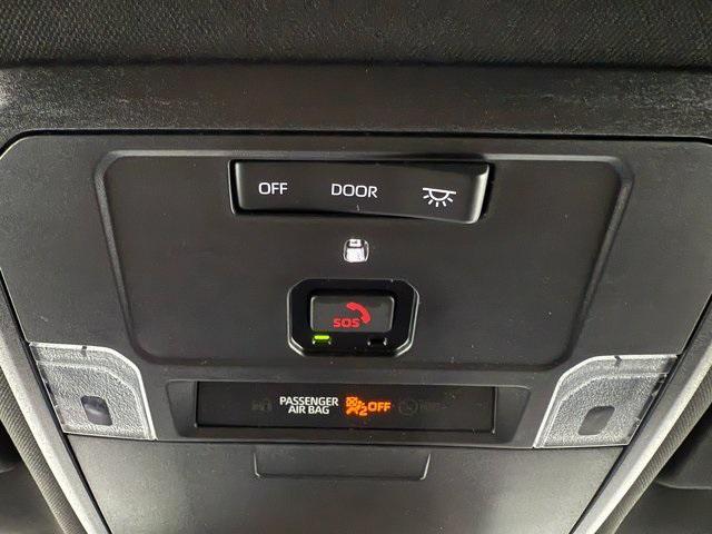 Photo of 2024 Ice Cap Toyota Tacoma