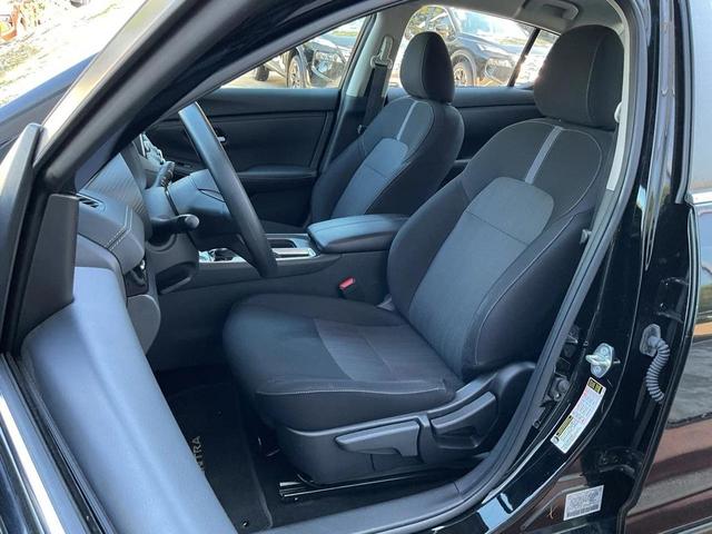 Photo of 2024 Super Black Nissan Sentra