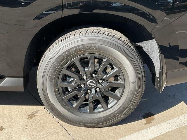 Photo of 2025 Super Black Nissan Armada