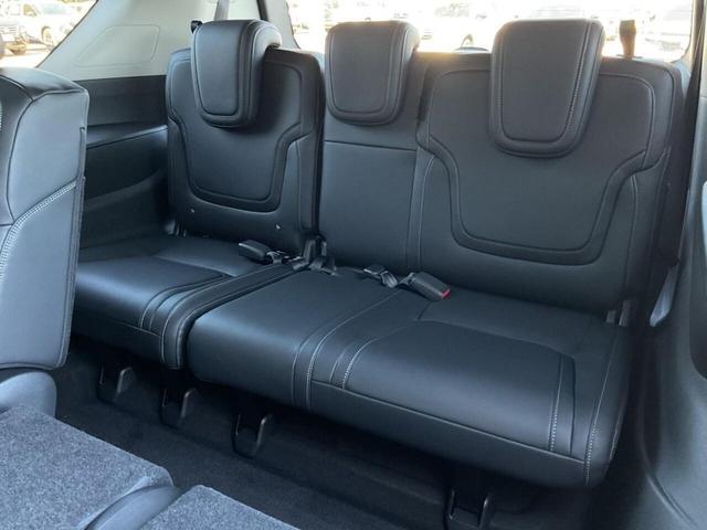 Photo of 2025 Super Black Nissan Armada