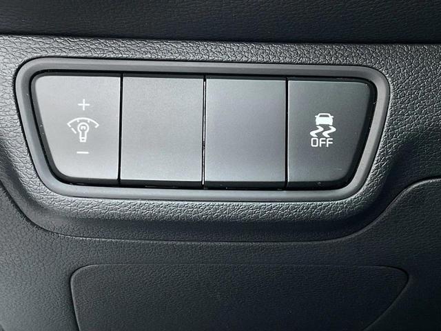 Photo of 2024 Snow White Pearl Kia Forte