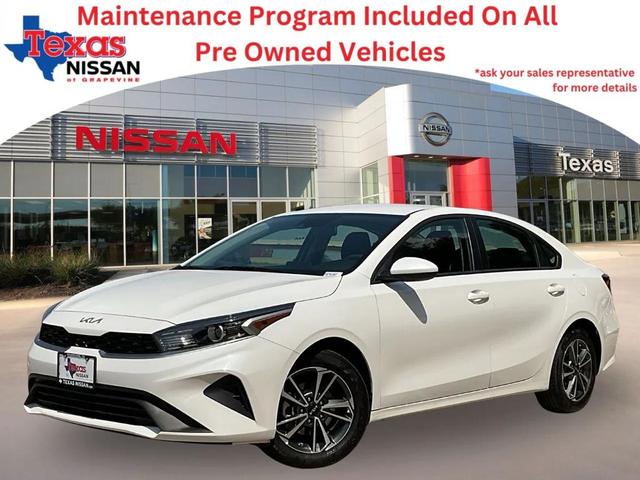 Photo of 2024 Snow White Pearl Kia Forte