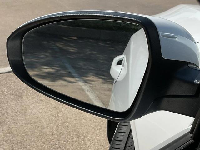 Photo of 2024 Snow White Pearl Kia Forte
