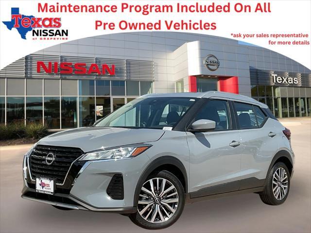 Photo of 2024 Gray Nissan Kicks