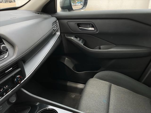 Photo of 2024 Gun Metallic Nissan Rogue