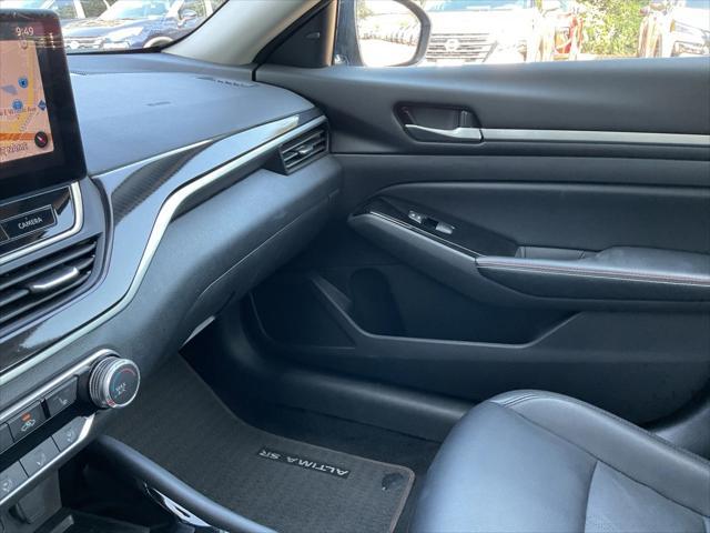 Photo of 2024 Gray Sky Pearl Nissan Altima