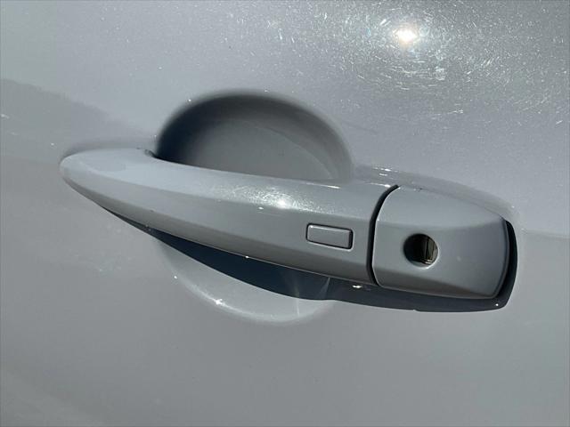 Photo of 2024 Gray Sky Pearl Nissan Altima