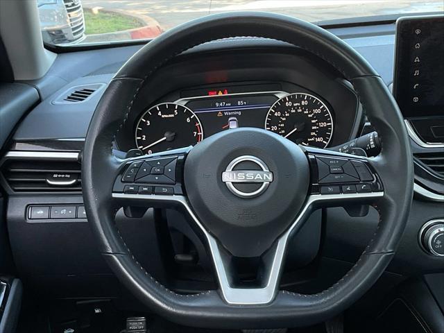 Photo of 2024 Gray Sky Pearl Nissan Altima