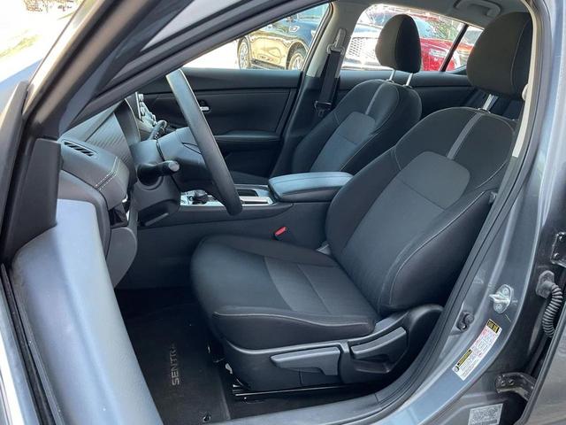 Photo of 2024 Gun Metallic Nissan Sentra