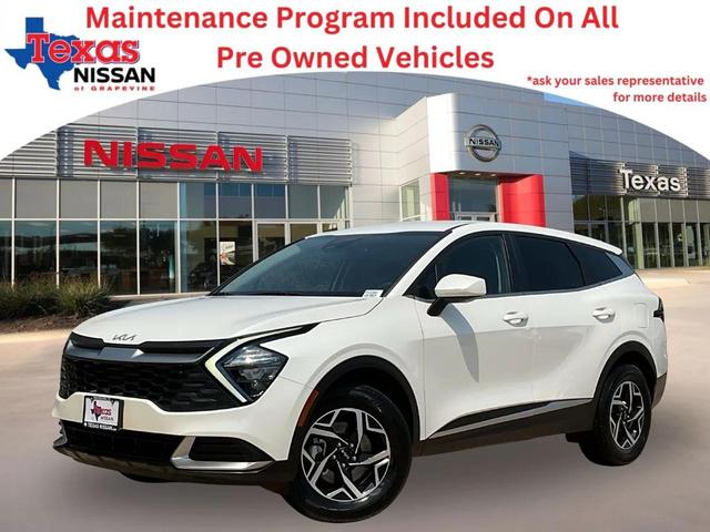 Photo of 2023 Snow White Pearl Kia Sportage