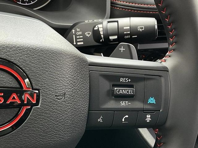 Photo of 2026 Everest White Pearl Tricoat Nissan Rogue