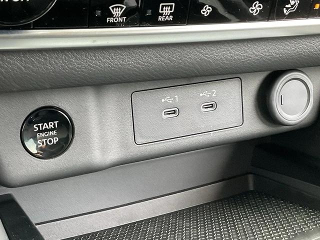 Photo of 2026 Everest White Pearl Tricoat Nissan Rogue