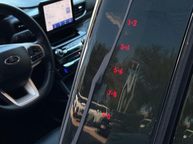 Photo of 2023 Oxford White Ford Explorer