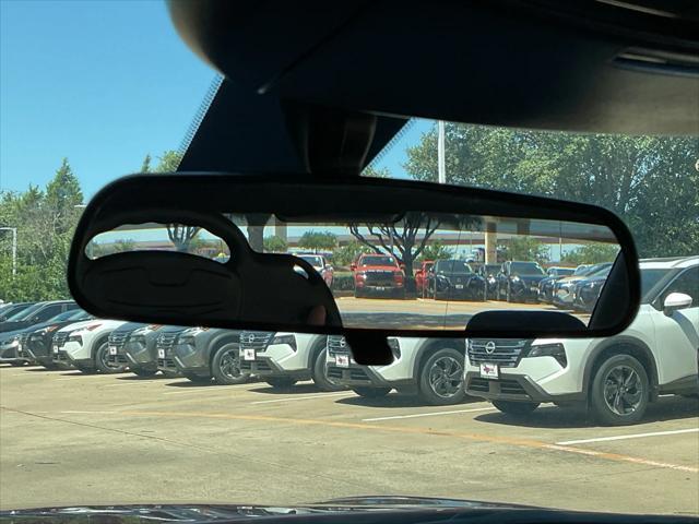 Photo of 2022 Torred Clearcoat Dodge Charger