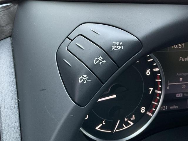 Photo of 2023 Aspen White Tricoat Nissan Armada