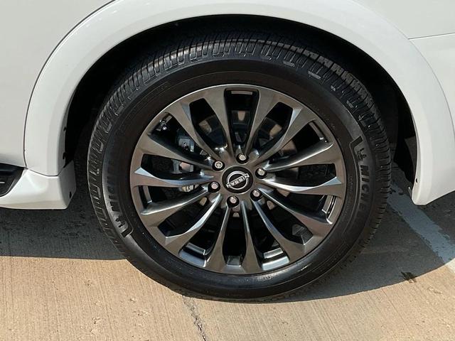 Photo of 2023 Aspen White Tricoat Nissan Armada