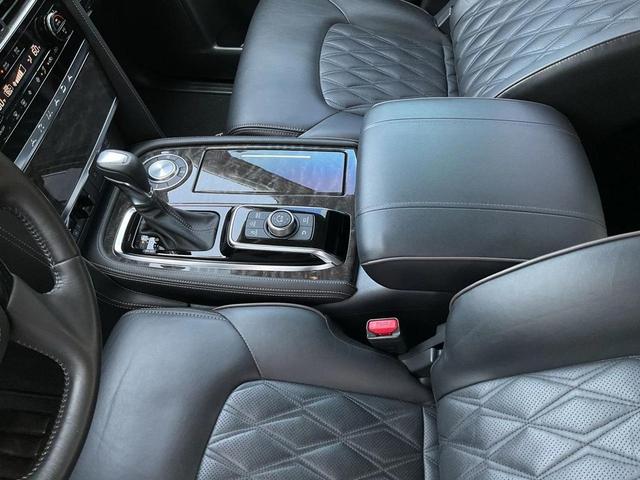 Photo of 2023 Aspen White Tricoat Nissan Armada
