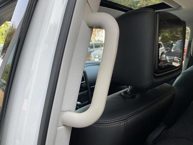 Photo of 2023 Aspen White Tricoat Nissan Armada