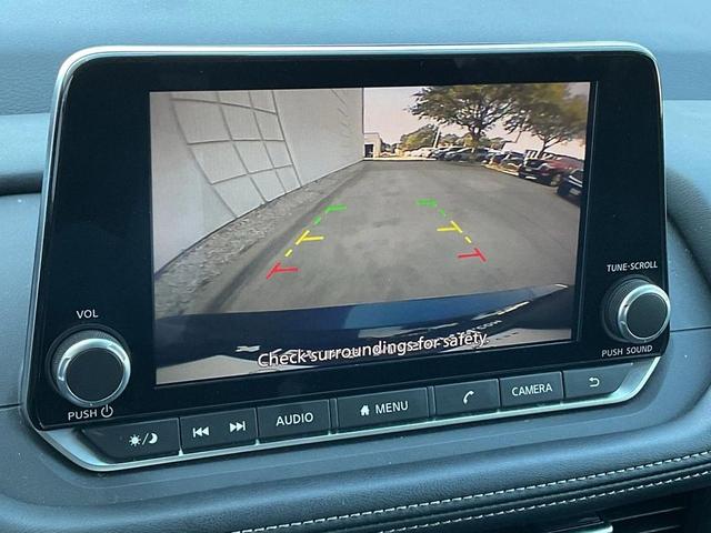 Photo of 2024 Deep Ocean Blue Pearl Nissan Rogue