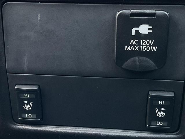 Photo of 2017 Gun Metallic Nissan Pathfinder