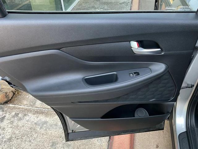 Photo of 2023 Shimmering Silver Hyundai SANTA FE