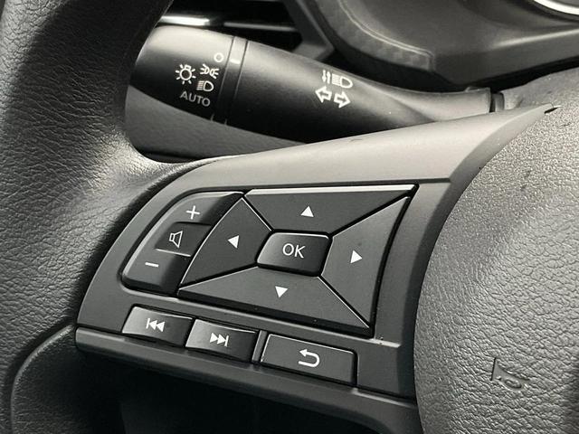 Photo of 2025 KH3 Super Blac Nissan Sentra