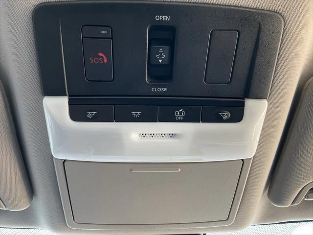 Photo of 2024 Deep Blue Pearl Nissan Altima