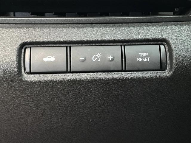 Photo of 2024 Deep Blue Pearl Nissan Altima