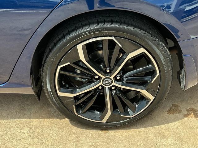 Photo of 2024 Deep Blue Pearl Nissan Altima