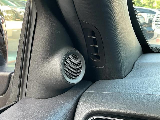 Photo of 2023 Octane Red Pearlcoat Dodge Durango