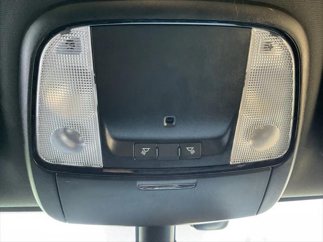 Photo of 2023 Octane Red Pearlcoat Dodge Durango