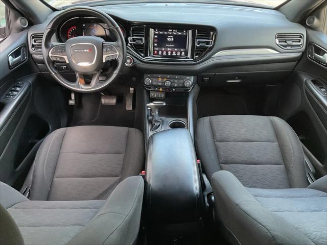 Photo of 2023 Octane Red Pearlcoat Dodge Durango