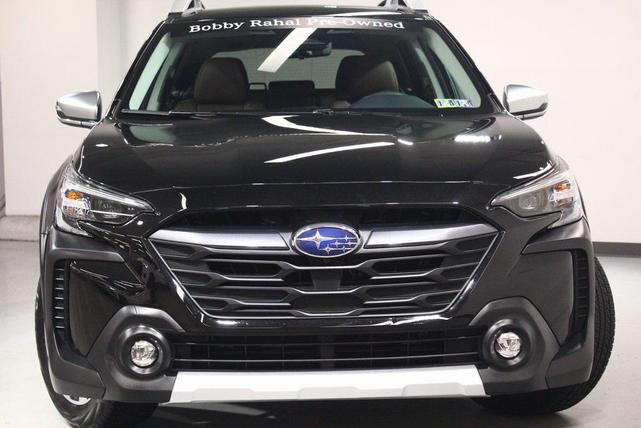 Photo of 2024 Crystal Black Silica Subaru Outback