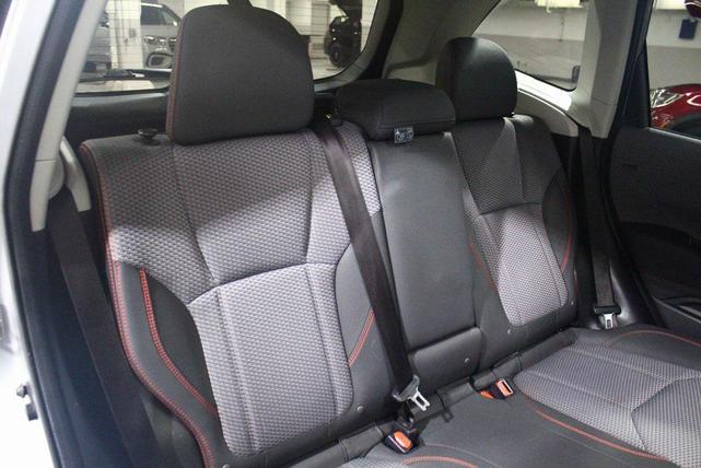 Photo of 2019 Ice Silver Metallic Subaru Forester