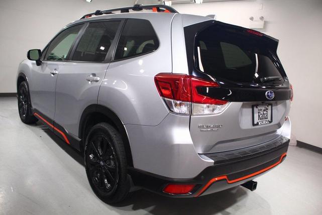 Photo of 2019 Ice Silver Metallic Subaru Forester