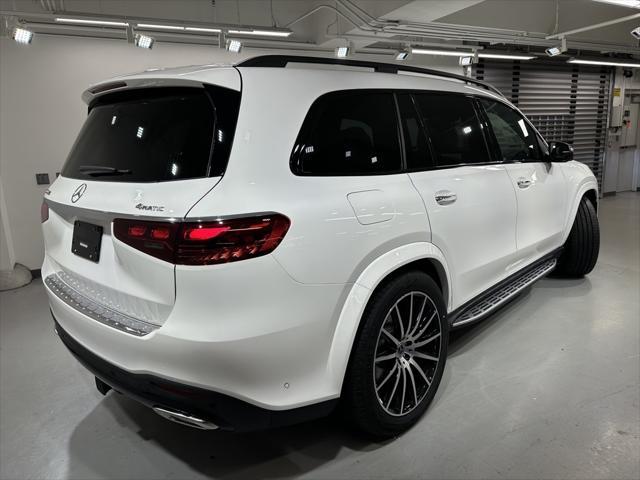 Photo of 2025 Polar White Mercedes-Benz GLS 580