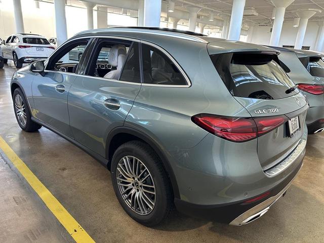 Photo of 2026 Silver Mercedes-Benz GLC 300