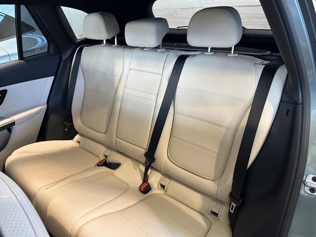 Photo of 2026 Silver Mercedes-Benz GLC 300