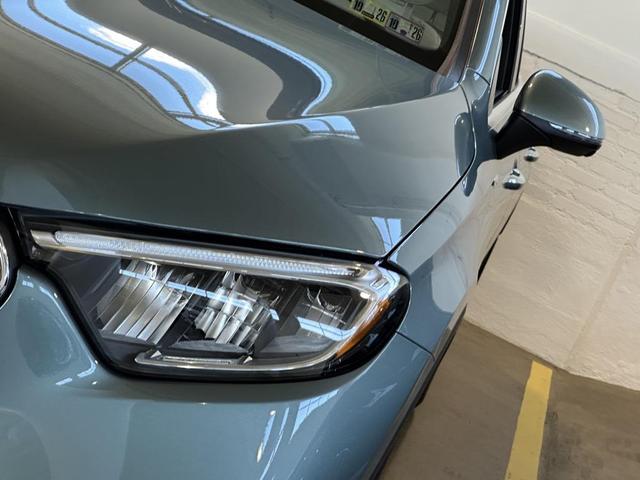 Photo of 2026 Silver Mercedes-Benz GLC 300