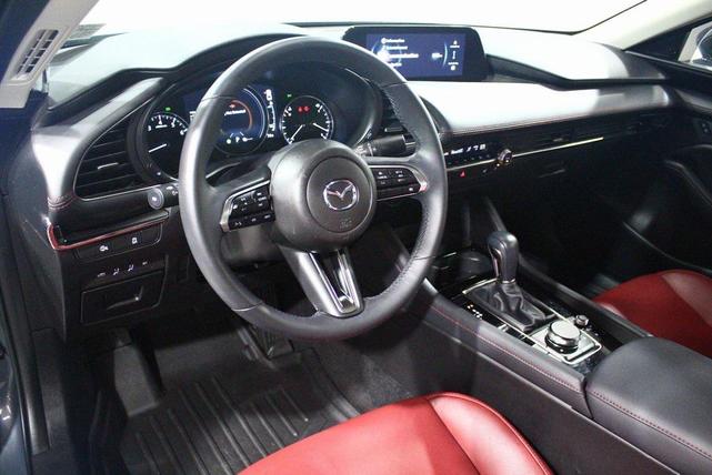 Photo of 2024 Polymetal Gray Metallic Mazda Mazda3