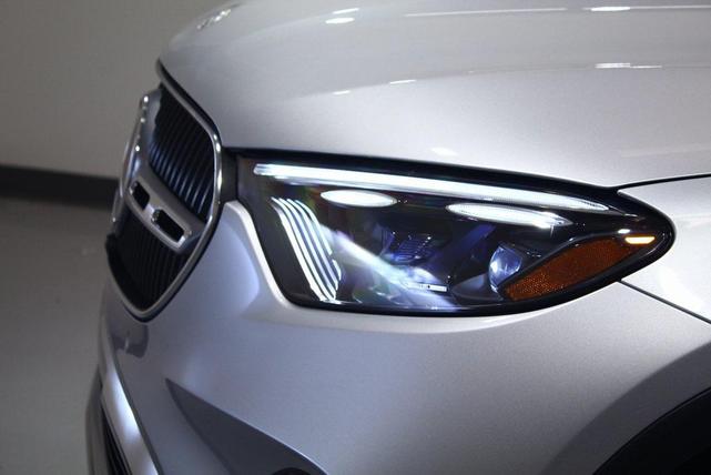 Photo of 2023 Cirrus Silver Metallic Mercedes-Benz GLC 300