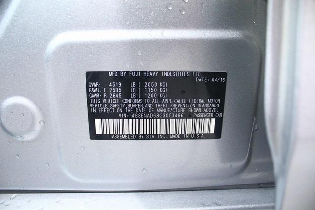 Photo of 2016 Ice Silver Metallic Subaru Legacy