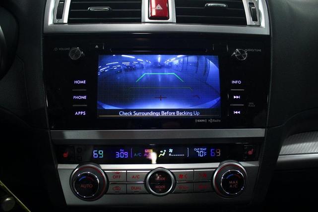 Photo of 2016 Ice Silver Metallic Subaru Legacy