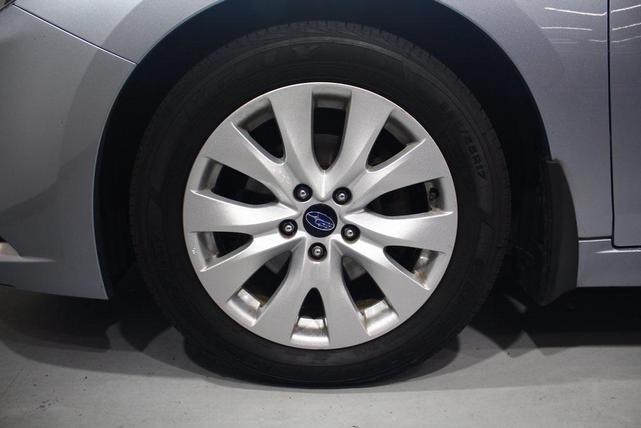 Photo of 2016 Ice Silver Metallic Subaru Legacy