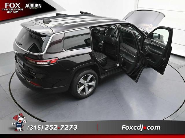 Photo of 2022 Ember Pearlcoat Jeep Grand Cherokee L