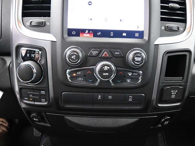 Photo of 2022 Diamond Black Crystal Pearlcoat RAM 1500 Classic